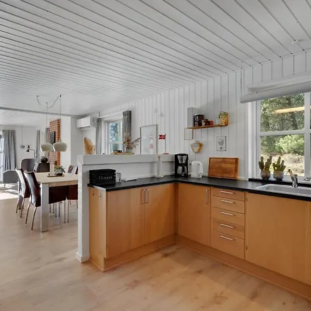 Harpa - 2-5km From The Sea By Interhome *