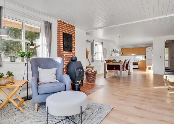 Harpa - 2-5km From The Sea By Interhome