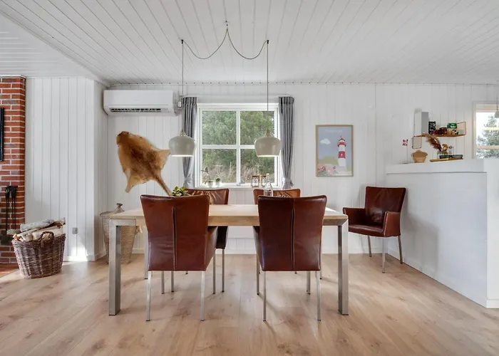 Harpa - 2-5km From The Sea By Interhome Vakantiehuis *